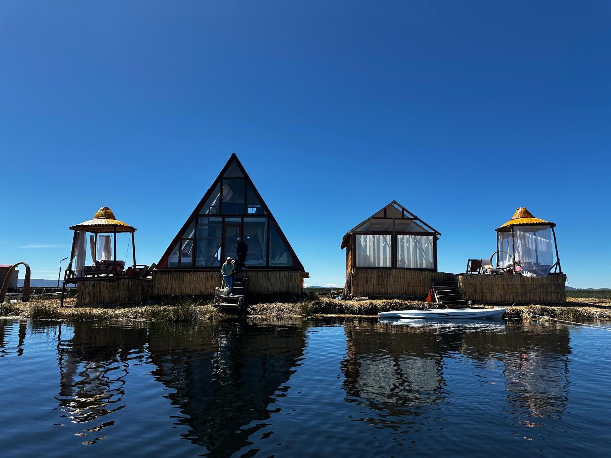 Uros Waliski Lodge Puno Exterior foto